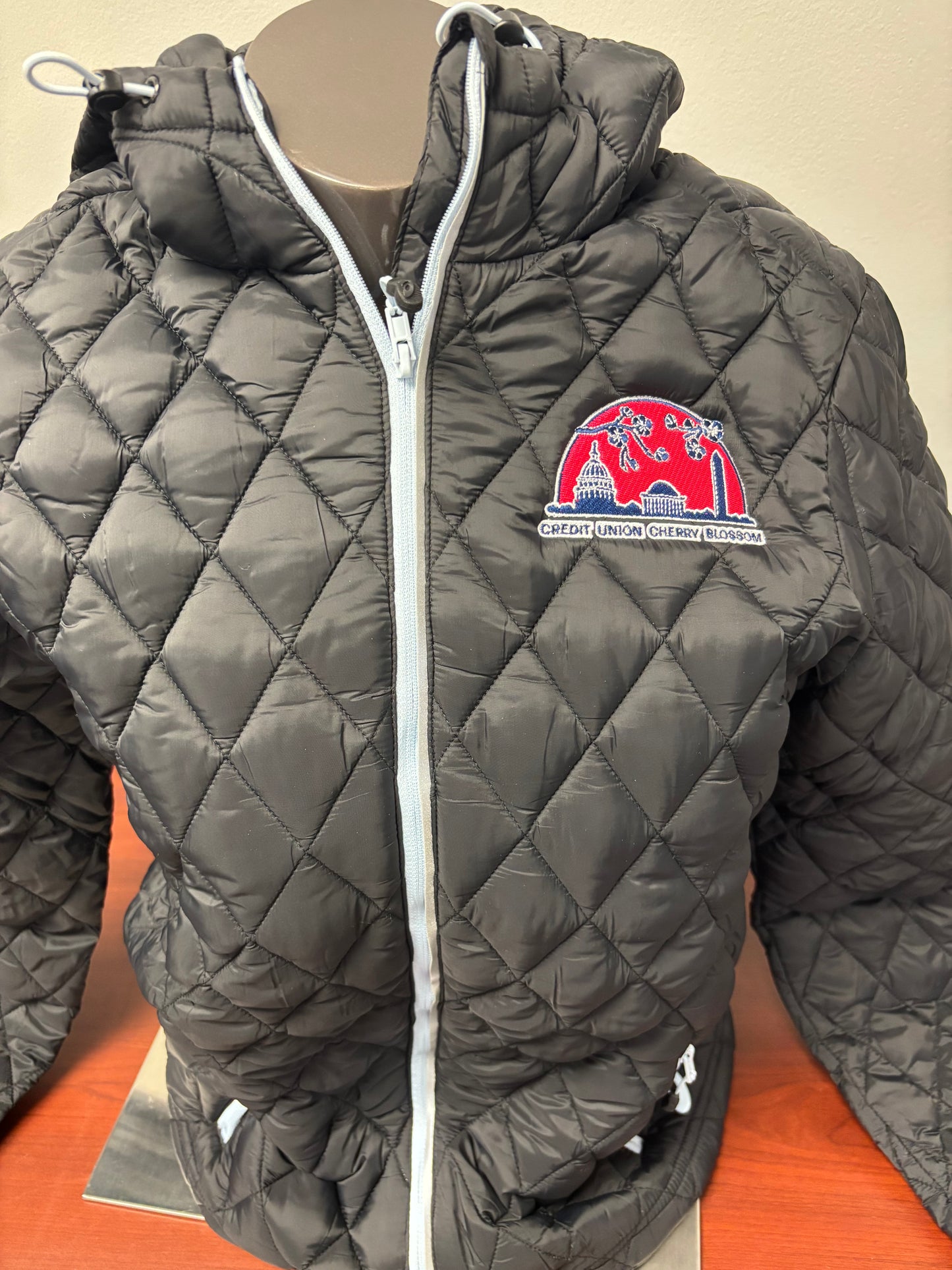 2025 Women's Puffer Jacket