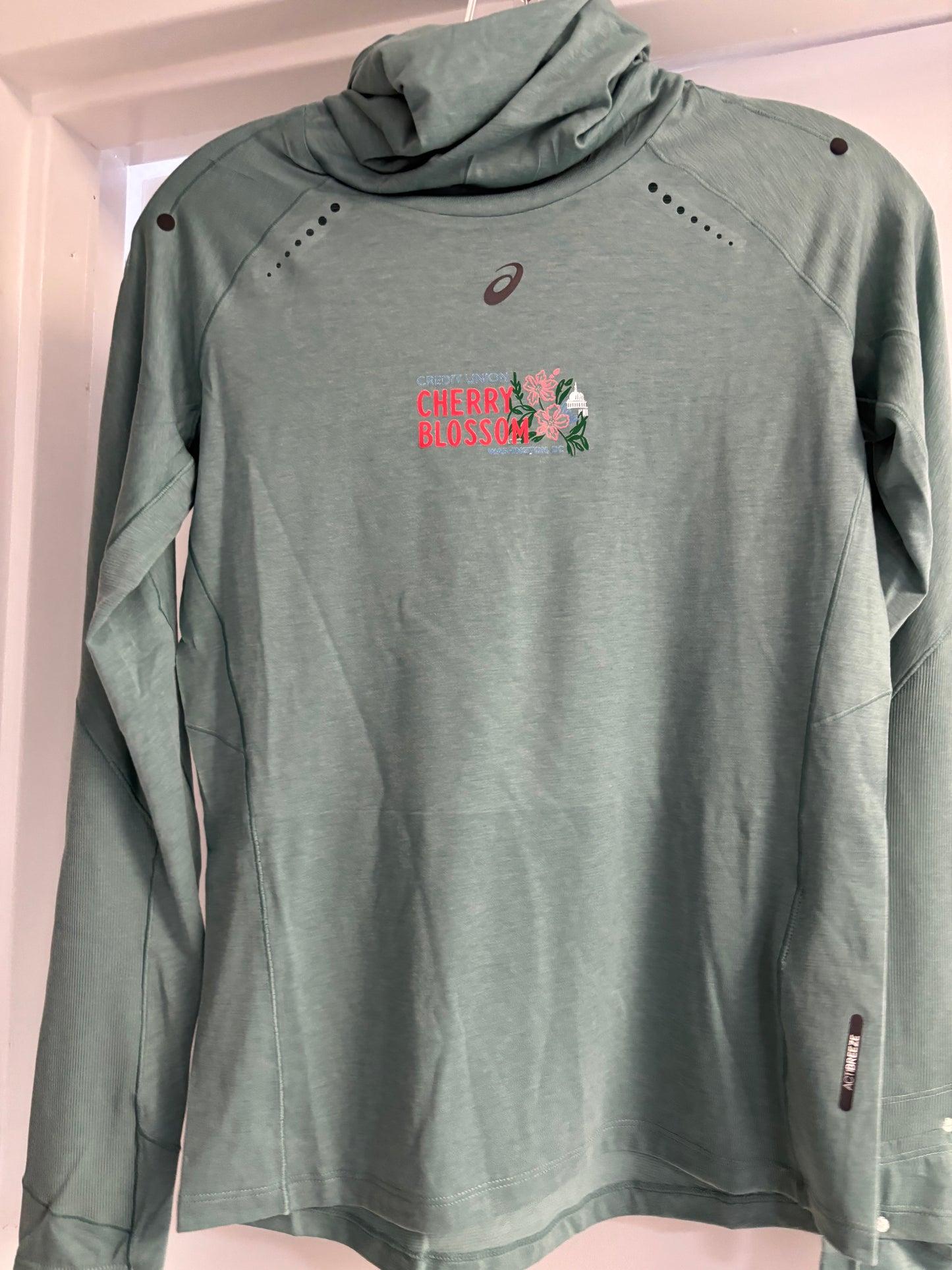 2026 ASICS Women's Metarun Winter LS Hoodie